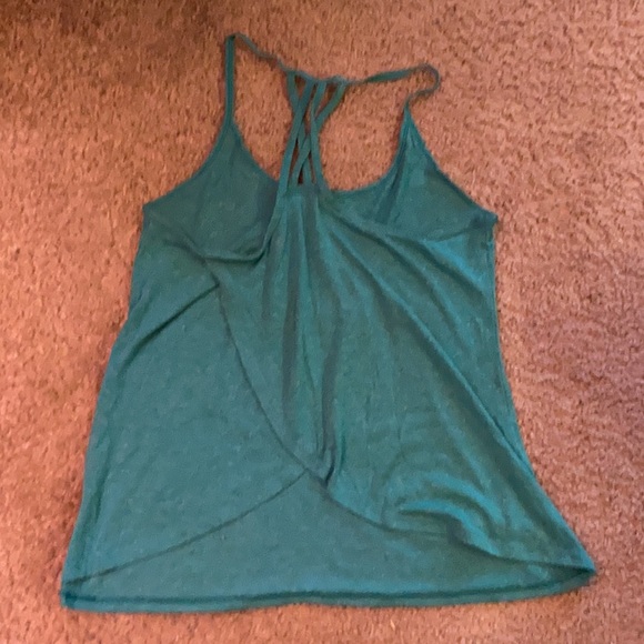 Kenneth Cole Reaction size medium activewear - Picture 3 of 3